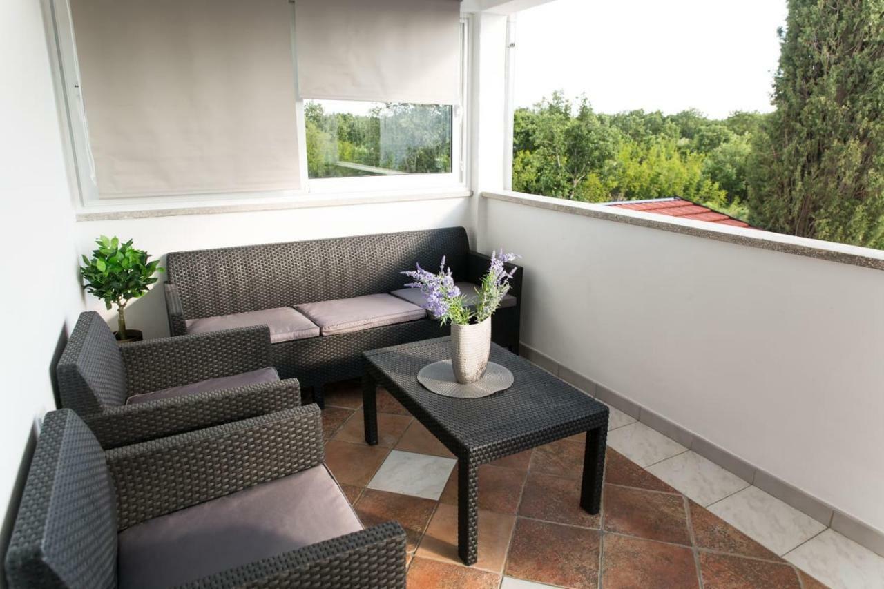 Villa Nava Benkovac Exteriér fotografie